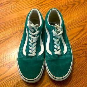 Green suede Vans